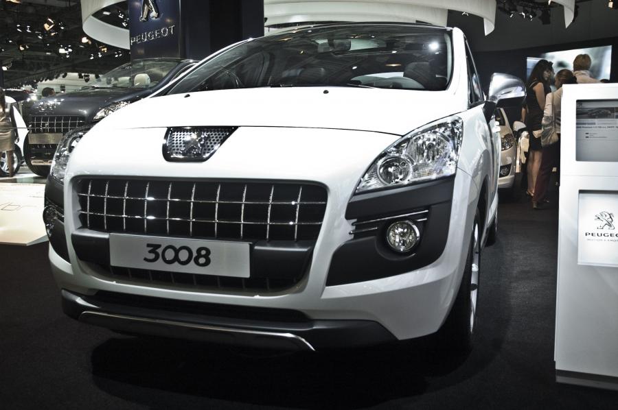  Peugeot 3008 2010 года  (фото 80 из 148)